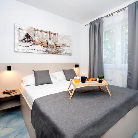 F&R Apartments II Rovinj Kültér fotó