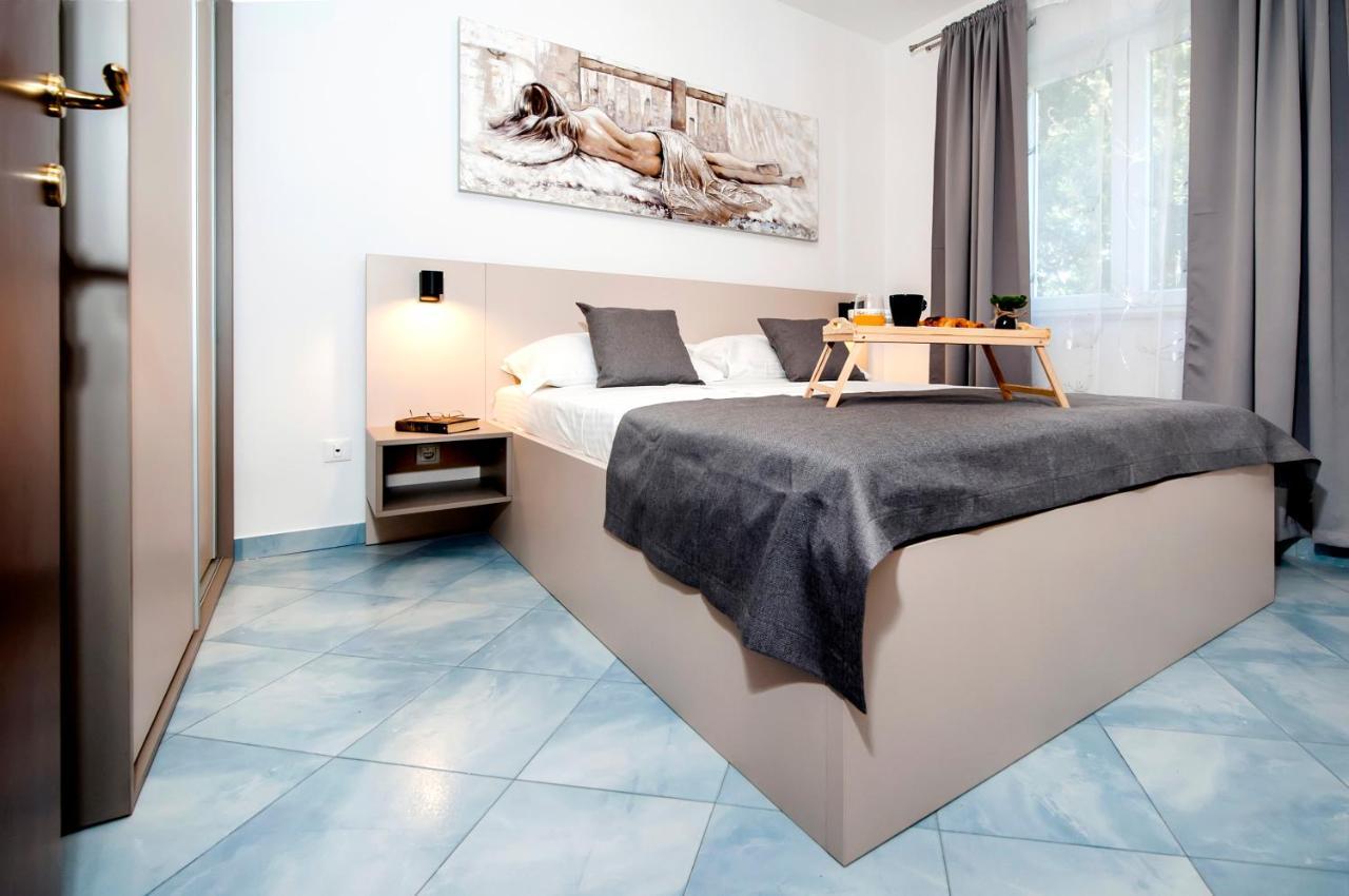 F&R Apartments II Rovinj Kültér fotó