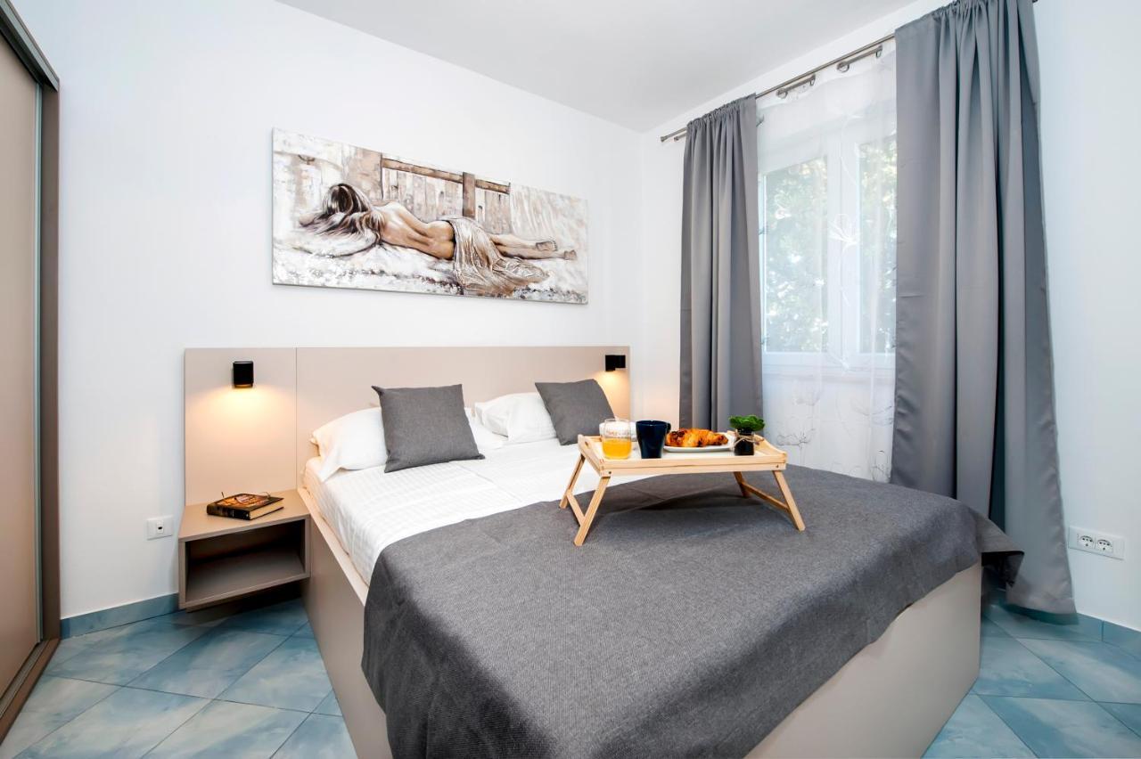 F&R Apartments II Rovinj Kültér fotó
